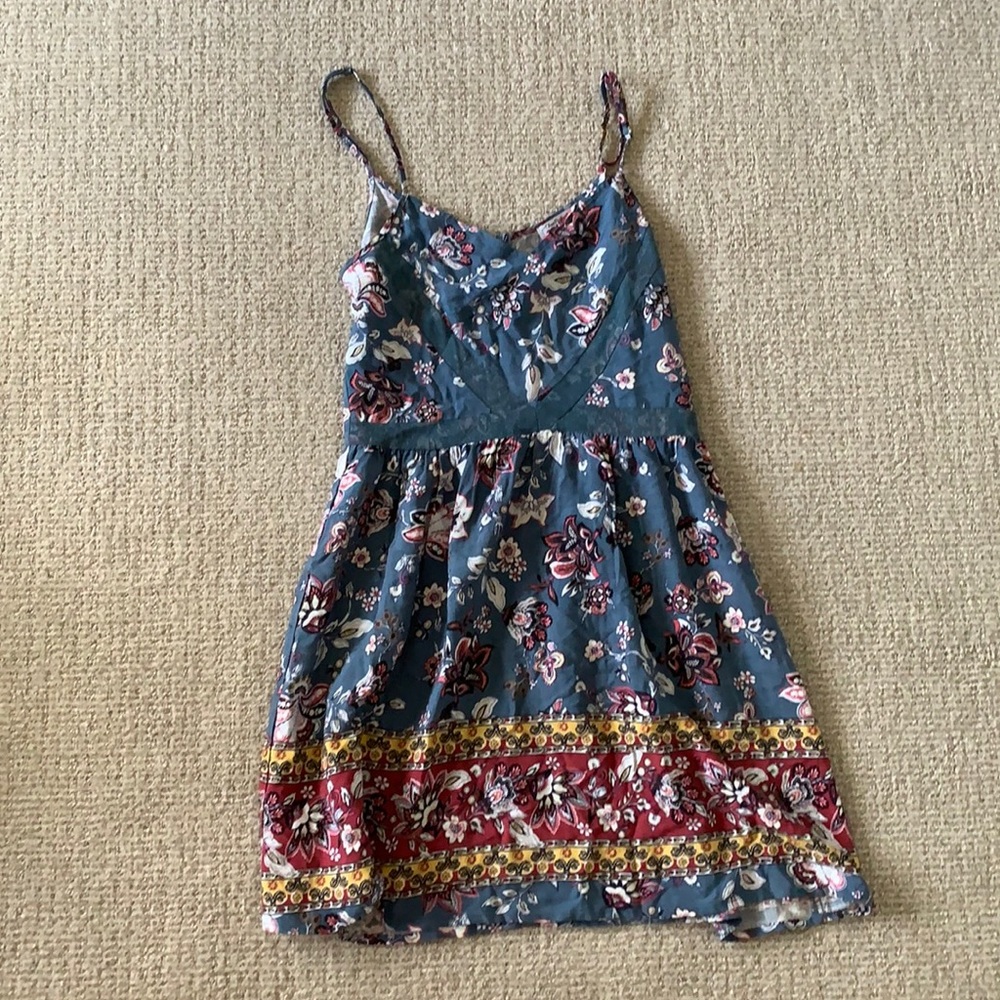Women’s dress